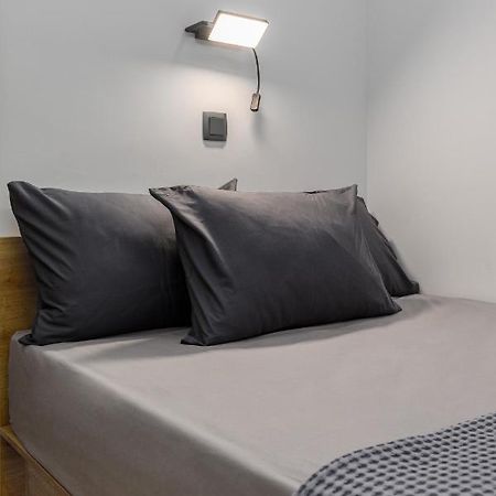 Stylish And Modern Studio - Miltos Салоники Экстерьер фото